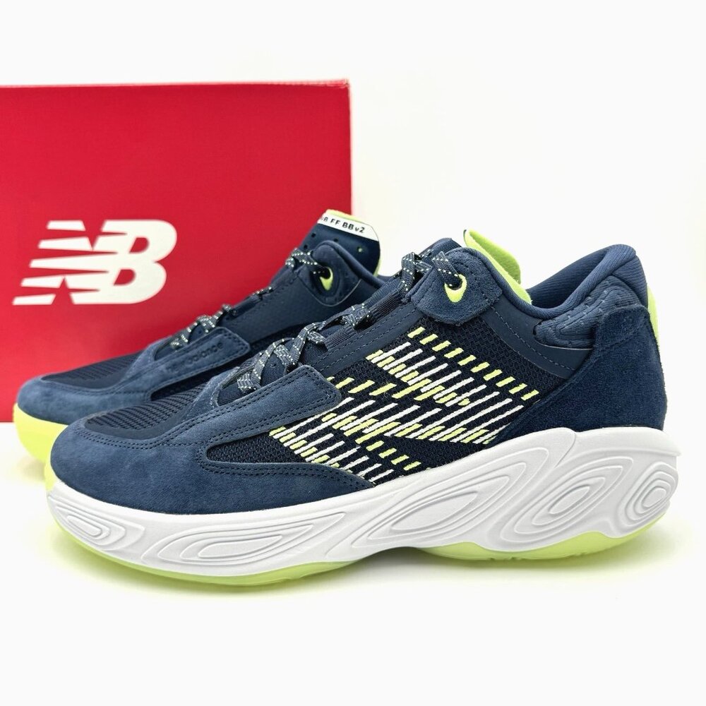 Size 10.5 Men's / 12 Women's New Balance Fresh Foam BB v2 Basketball Shoe